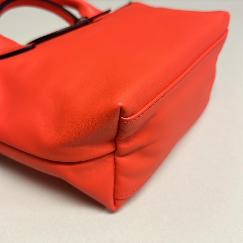 SOLD 🔥🔥🔥Longchamp LE PLIAGE XS Orange Leather Crossbody Bag - Picture 8 of 16